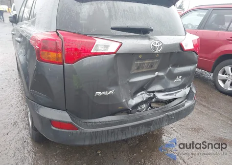 2015 Toyota Rav4 Le z USA, uszkodzony, nr VIN JTMBFREV2FD126460